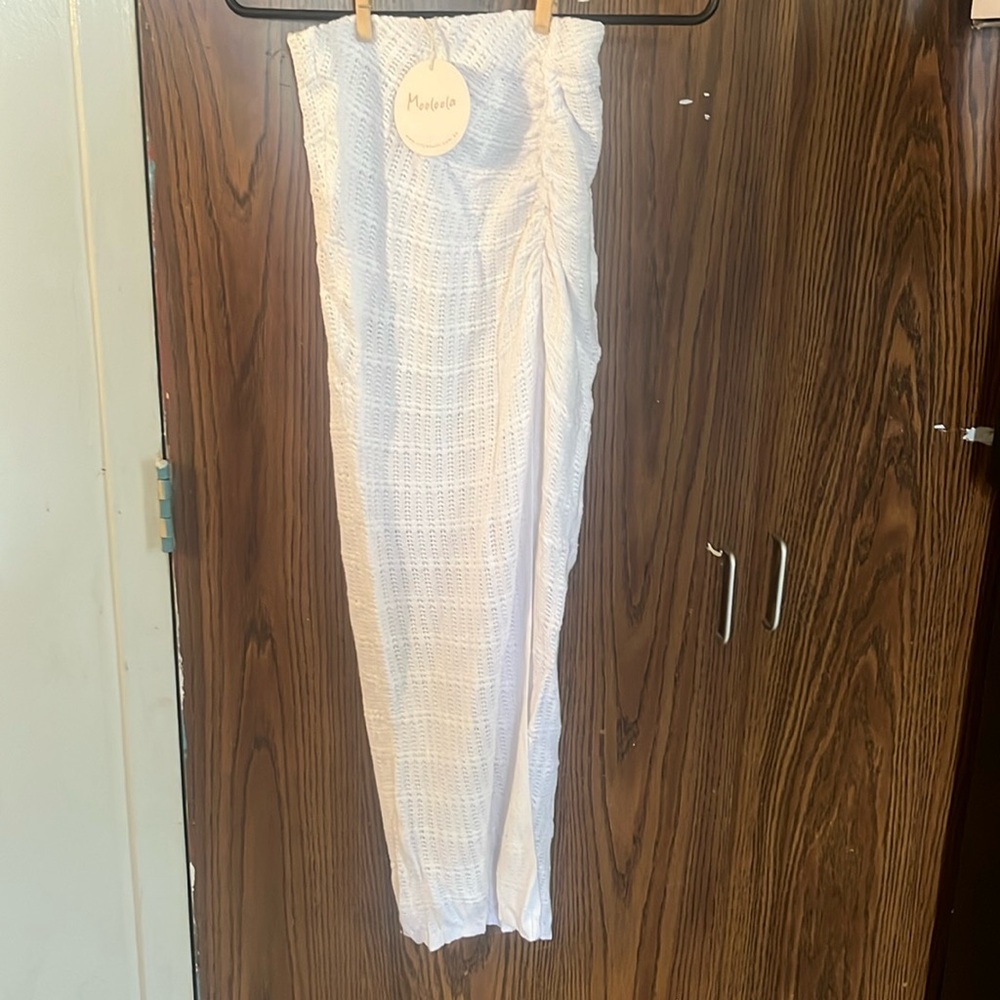 Woman crochet maxi skirt